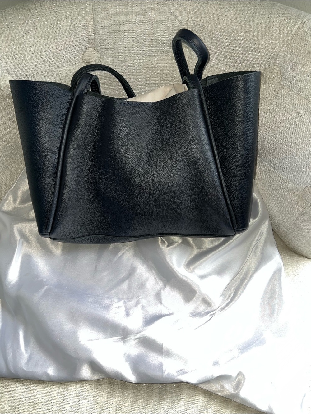 Portland Leather Medium Verona in Night Owl